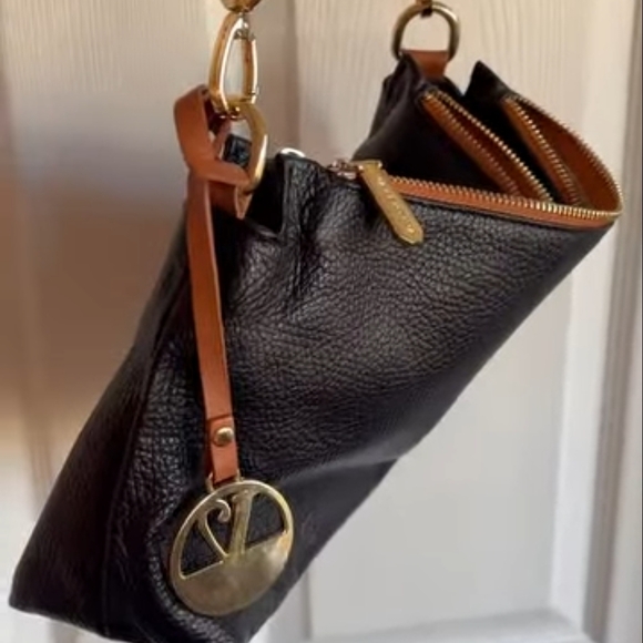 Valentina Black Italian Pebble Leather Shoulder Bag Excellent Condition - Picture 4 of 8